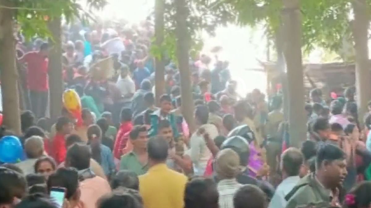 Odisha Makar Mela: ओडिशा के कटक में मकर मेले के दौरान भगदड़, एक महिला की मौत, 12 घायल, मुआवजे की घोषणा