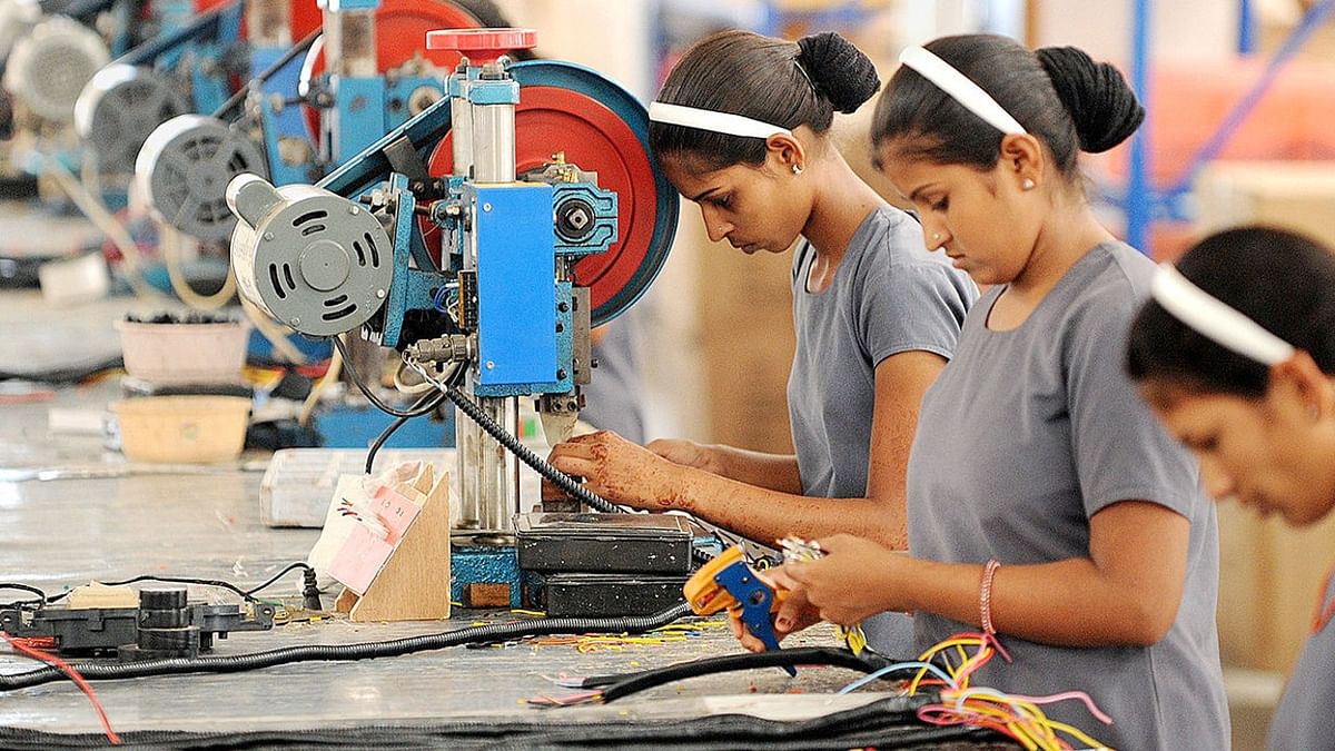 भारत की 60 फीसदी महिलाएं नाइट शिफ्ट में करना चाहती हैं काम, नौकरी बाजार में बना रही हैं अपनी अलग पहचान
