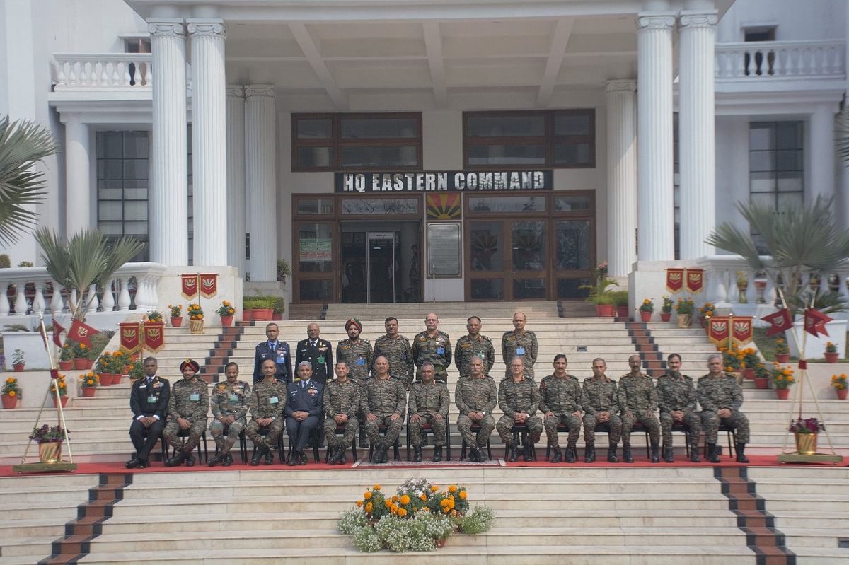 शी जिनपिंग के इस कदम के बाद सेना प्रमुख जनरल पांडे पूर्वी कमान पहुंचे, युद्ध तैयारियों की ली जानकारी