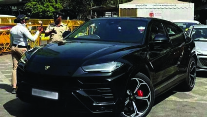 mumbai traffic police issued a challan against actor kartik aaryan car