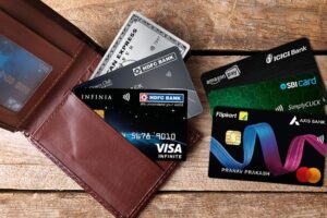 Navigating the Plastic Realm: Pros and Cons of Having a Credit Card