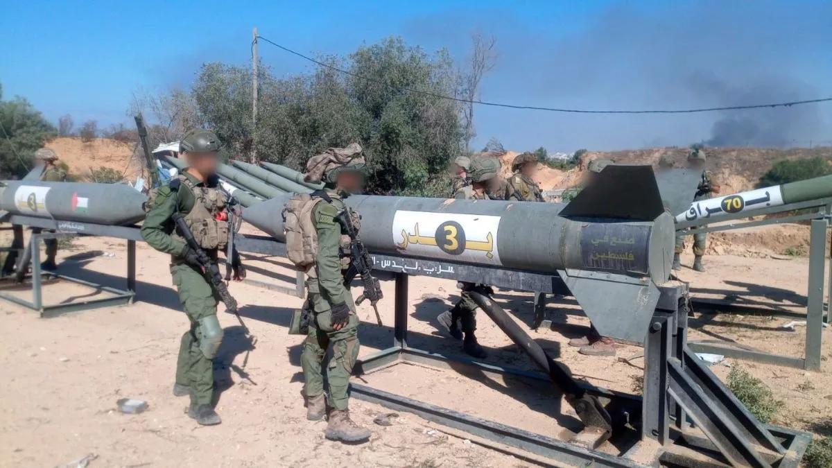 इजरायली सेना ने बरामद की हमास की मिसाइलें और रॉकेट।- India TV Hindi